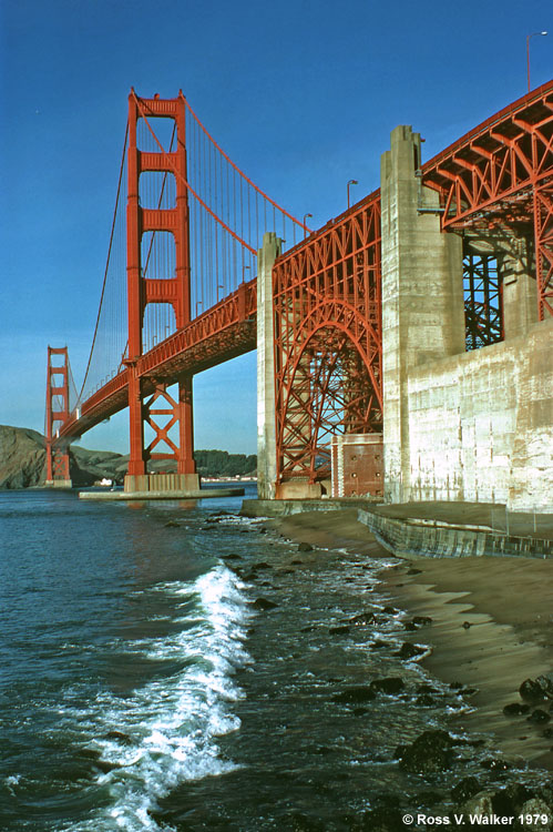 Golden Gate Bridge from the southwest beach, San Francisco, California