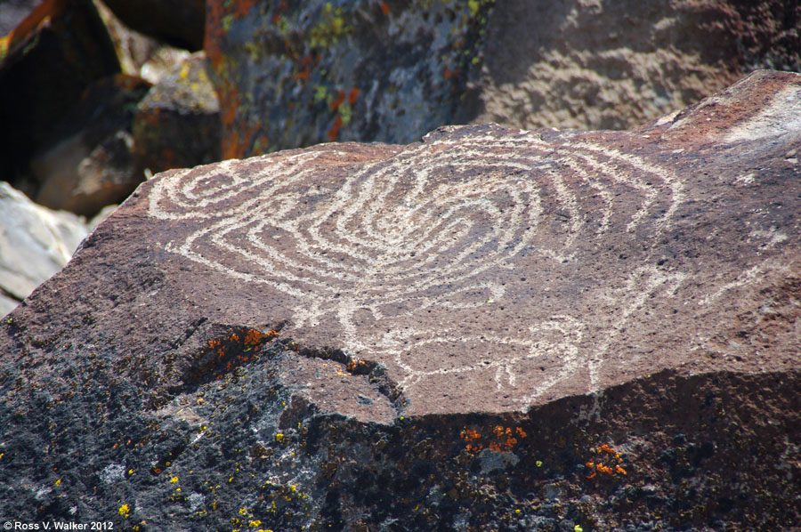 Coso petroglyph pattern, China Lake, California