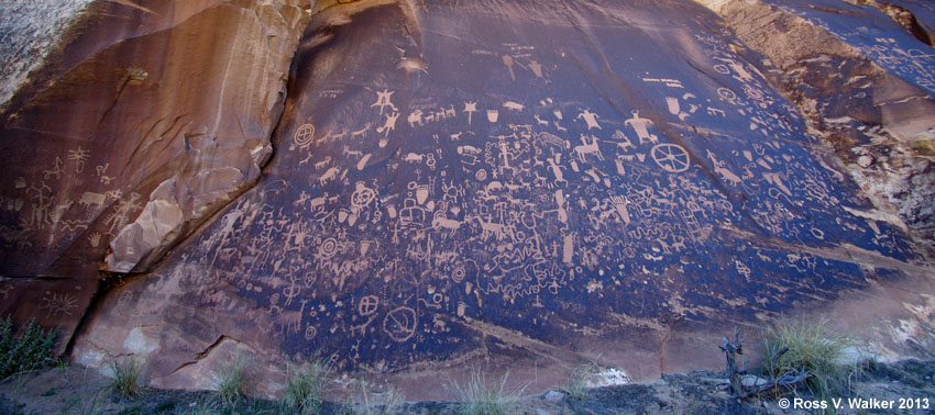 Newspaper Rock petroglyphs, Utah