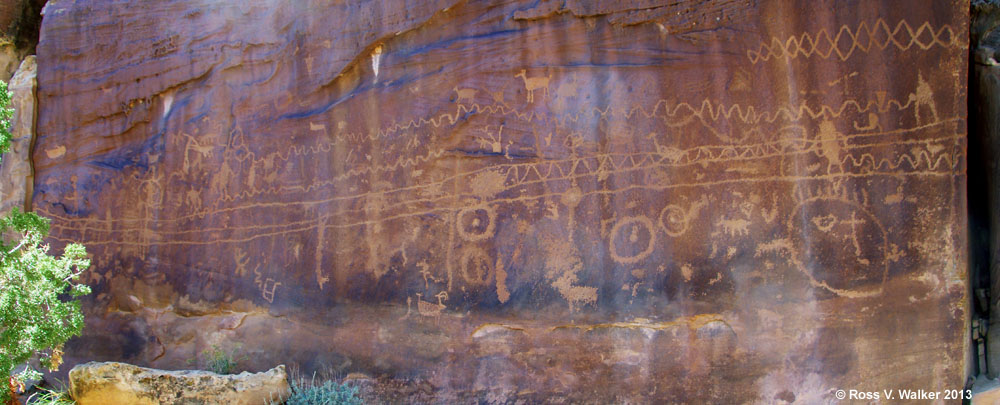 Shay Canyon petroglyph panel, Utah