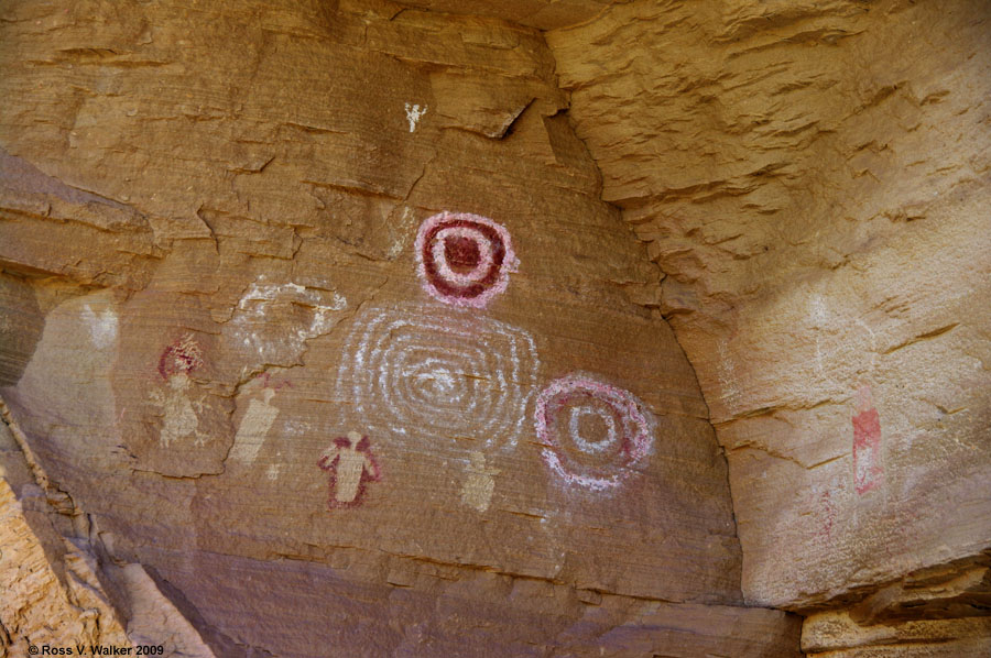 Sun dagger pictographs, East Four Mile Draw site, Colorado