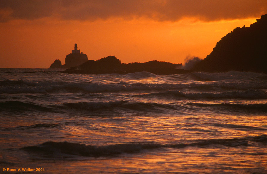 Tillamook Rock lighthouse at sunset, from Ecola State Park, Oregon