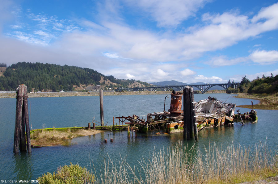 The wreck of the Mary D. Hume, Gold Beach, Oregon