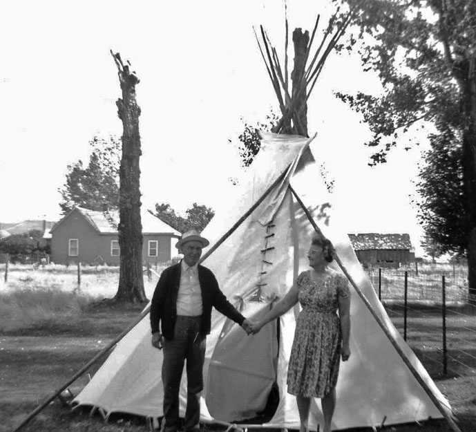 Conover and Lenore Wright and tepee at Bennington, Idaho.