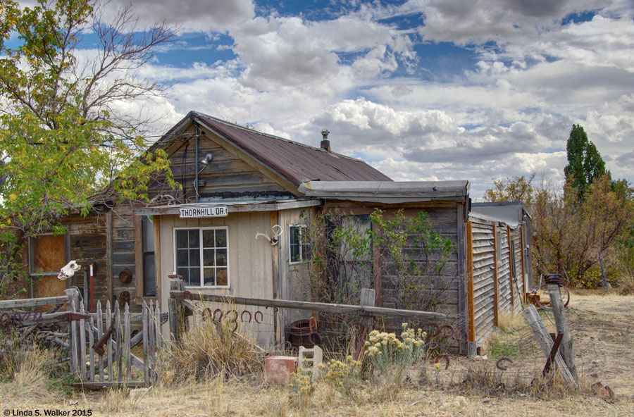 The Thornhill Drive house in Tuscarora, Nevada looks like it could still be inhabited