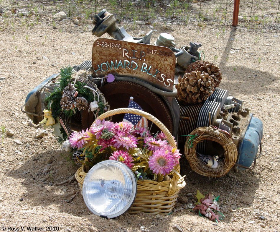 Volkswagen engine grave marker, Darwin, California