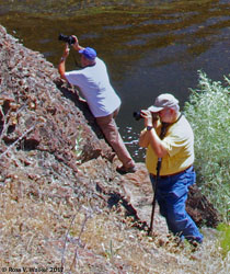 Photographing the Picture Gorge pictographs