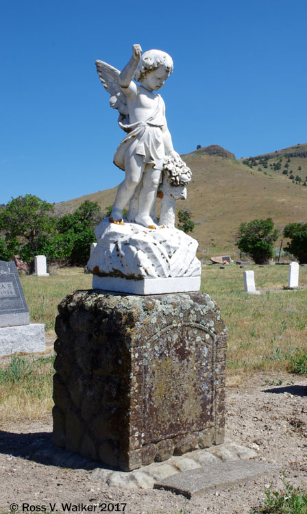 Lonerock, Oregon cemetery angel