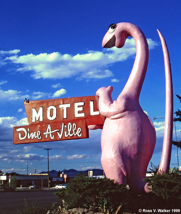 Dinah the pink dinosaur, Vernal, Utah