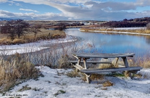 Bear River picnic table, Idaho