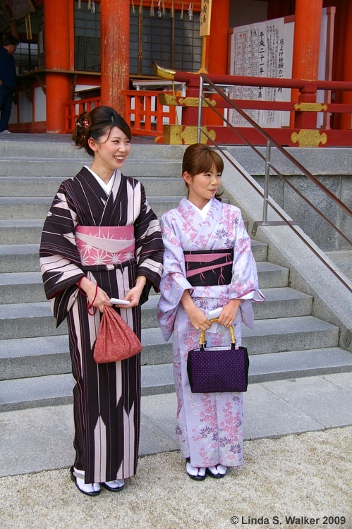 Girls in kimono, Heian Shrine, Kyoto, Japan