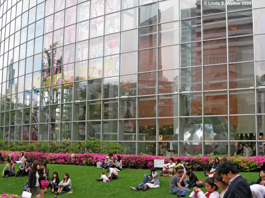 Roppongi Hills is the most modern complex in Tokyo, Japan