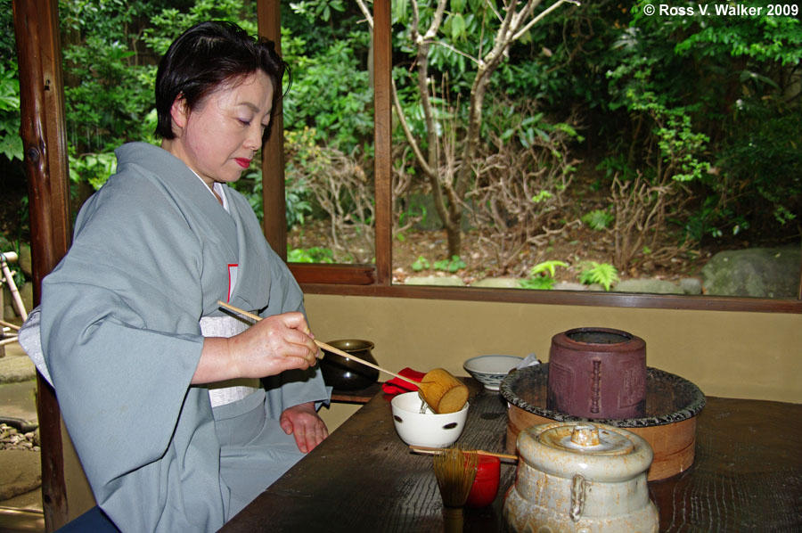 Tea ceremony, Happo-en Garden, Tokyo, Japan