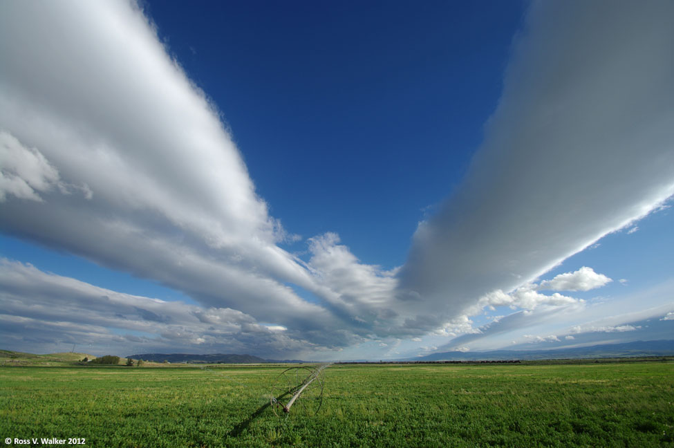 Cloud streets