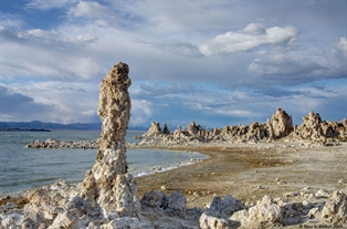 Tufa towers