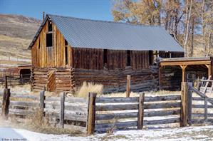 Log barn, Bloomington, Idaho