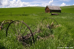 Abandoned farmhouse near Montpelier, Idaho