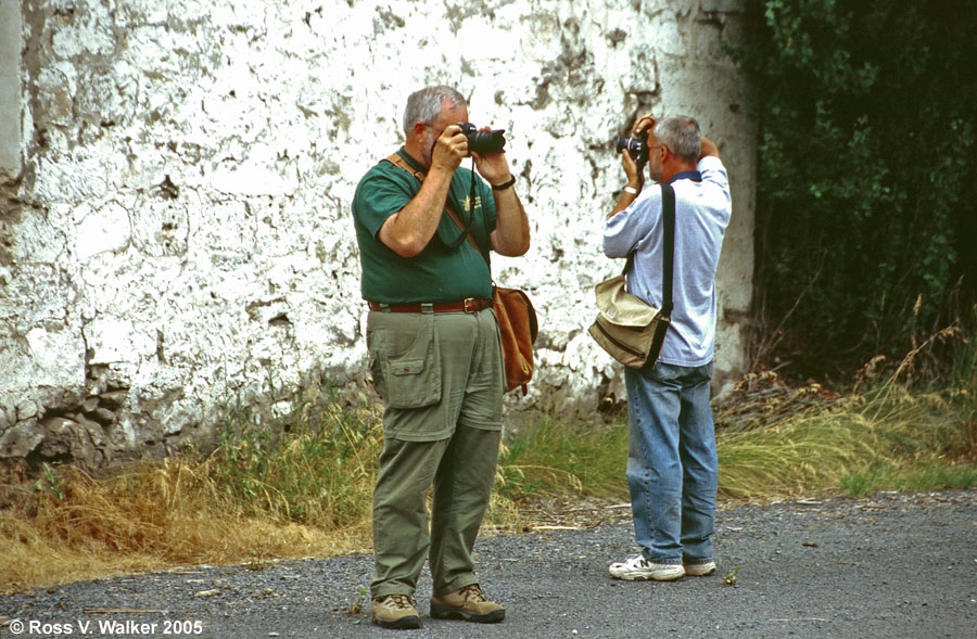 Photographers, Diamond, Oregon.