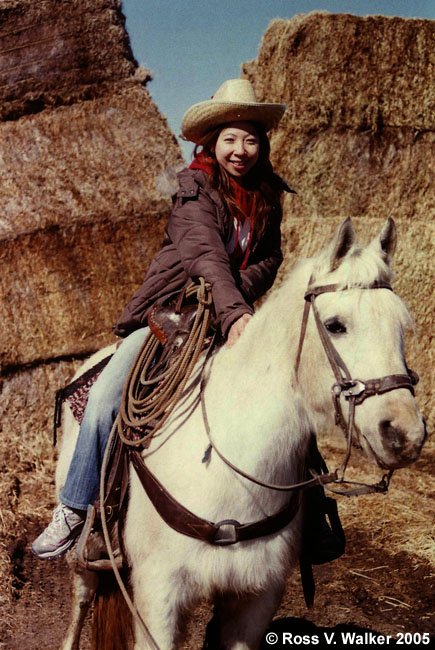 Chisato Yasukawa on a horse