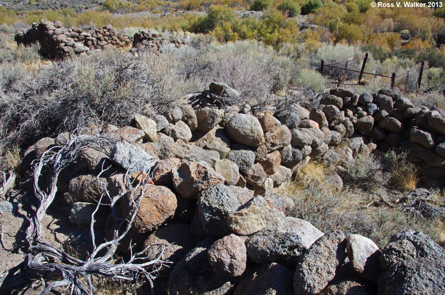 Rock ruins and grave at Dog Town, California