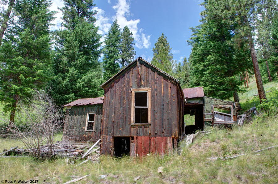 Susanville, Oregon was a gold mining town founded about 1862.