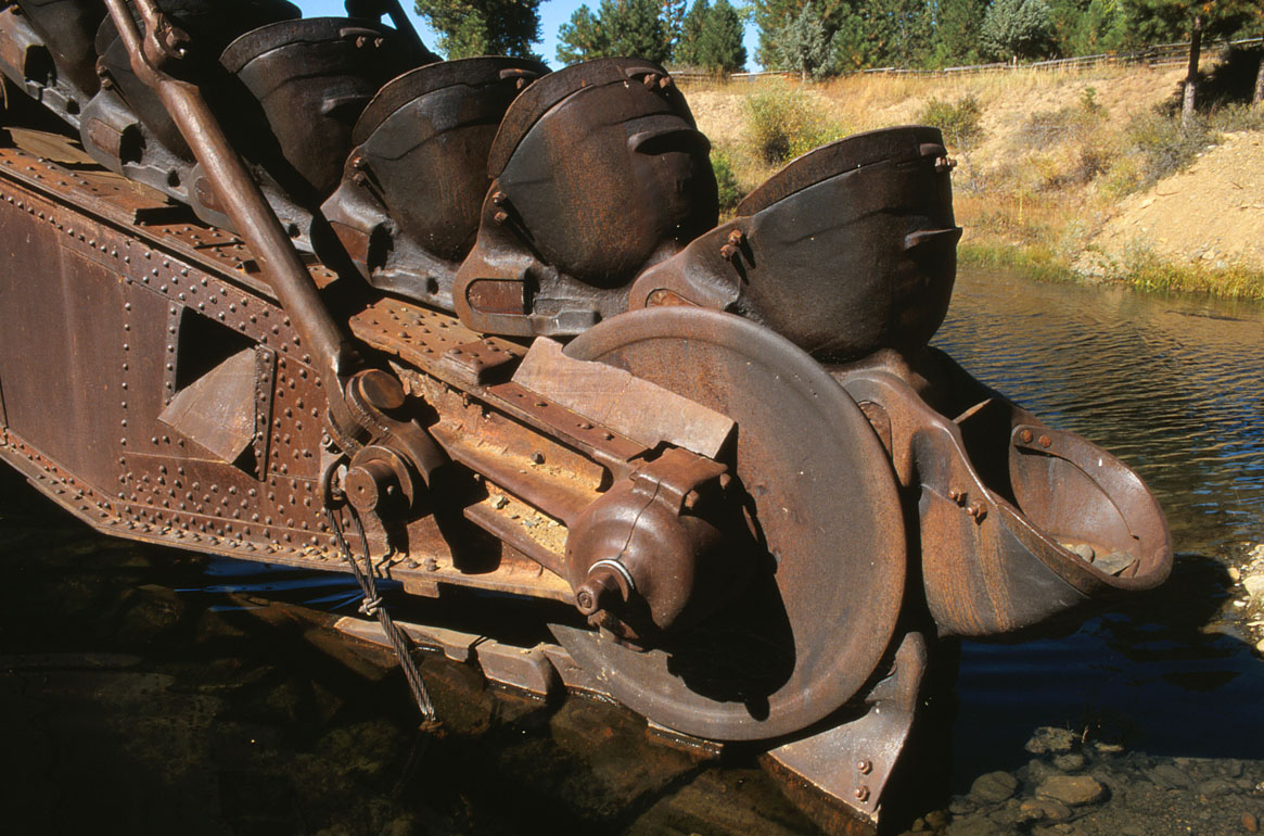 Gold dredge information