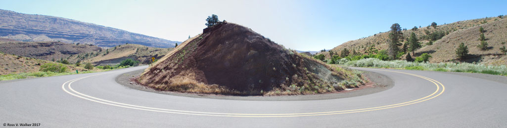 Oregon highway 19, in the Sheep Rock unit of John Day Fossil Beds National Monument