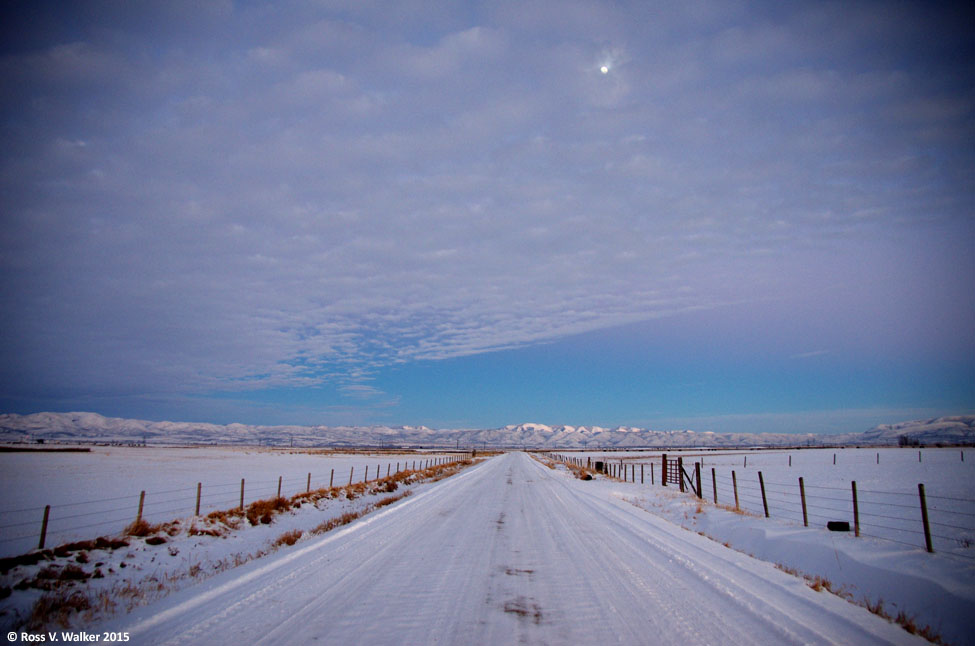 Leaving Paris, Idaho on a winter night, on Dingle Bottoms Road